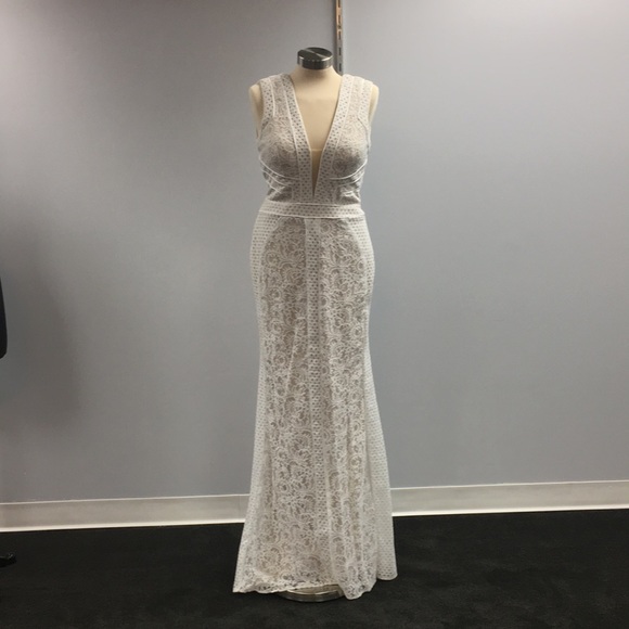 NEW!!  TONY BOWLS CURVE-HUGGING WHITE 10 #TB11681 - Picture 6 of 8